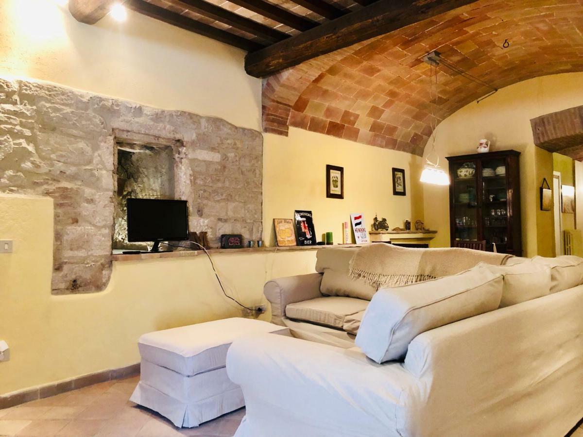 Da Patou Apartment Todi Exterior photo